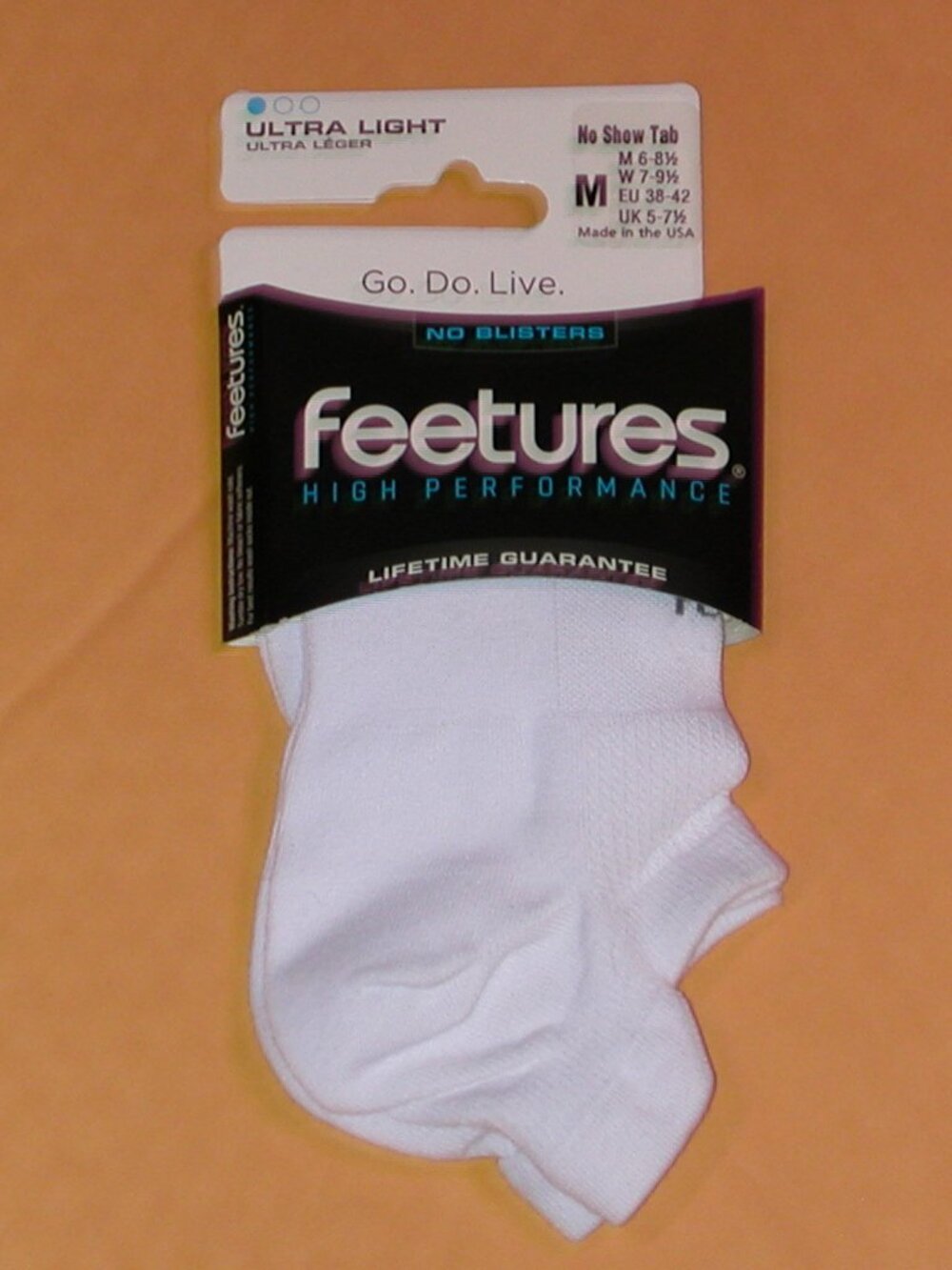 Feetures High Performance Ultra Light No Show Tab Socks Women's Medium NWT White